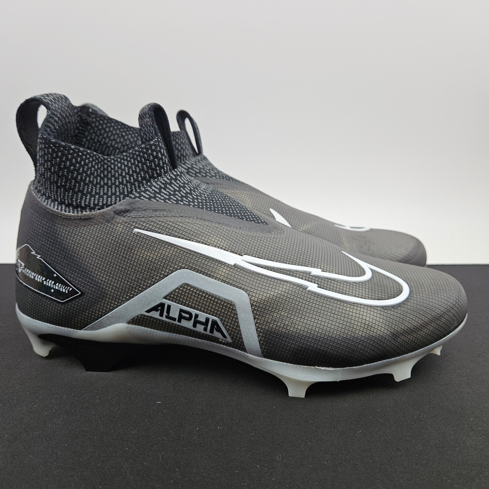Nike Alpha Menace Elite 3 Flyknit Football Cleats Men's Size 13 CT6648-001‎ New